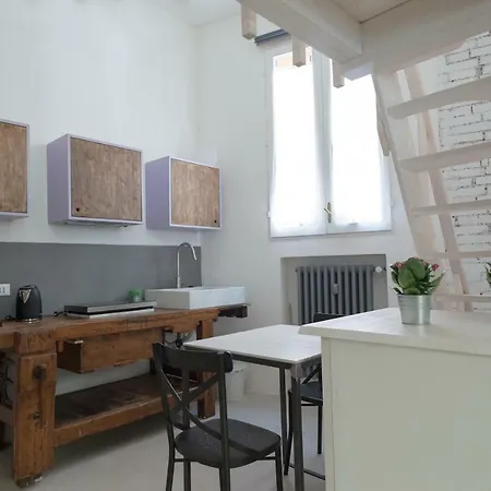 New Loft In The Heart Of Apartment Bologna